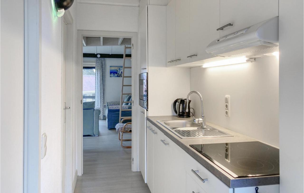 Gorgeous Apartment In Bredene With Kitchen Extérieur photo