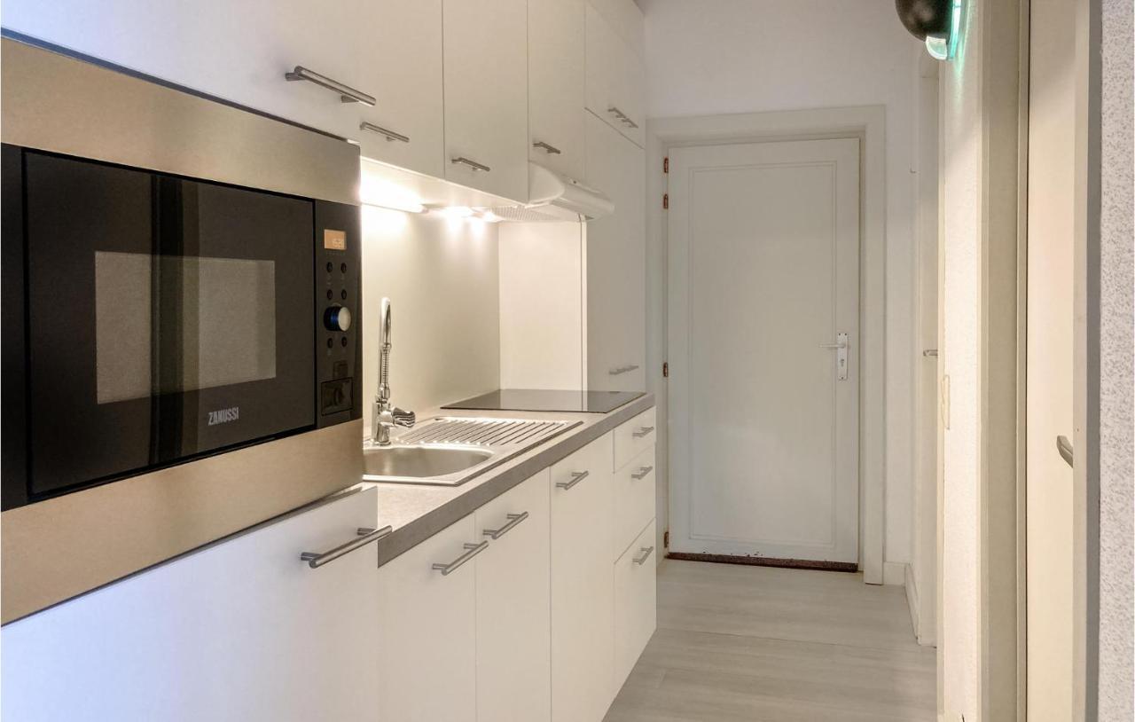 Gorgeous Apartment In Bredene With Kitchen Extérieur photo